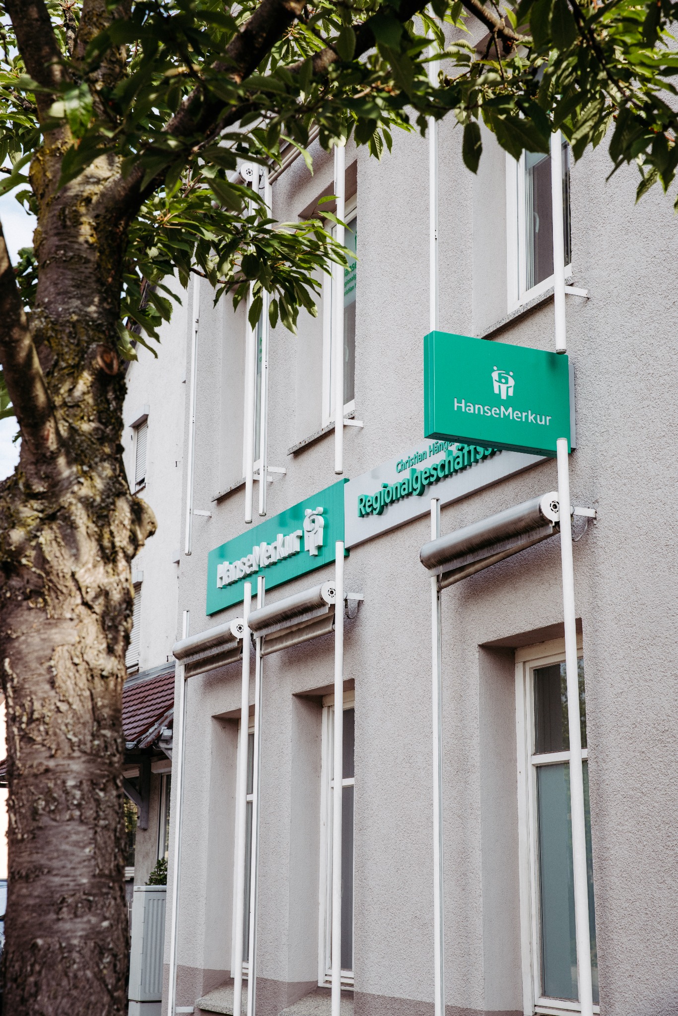Beschilderung der HanseMerkur Regionalgeschäftsstelle in Lorch